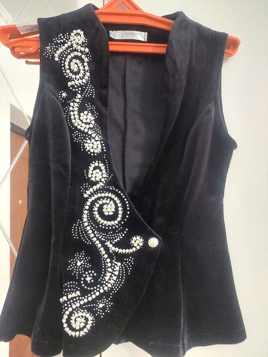 Жилетка женская 42размер