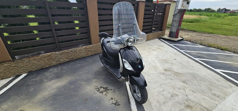 Piaggio Fly Fără Permis