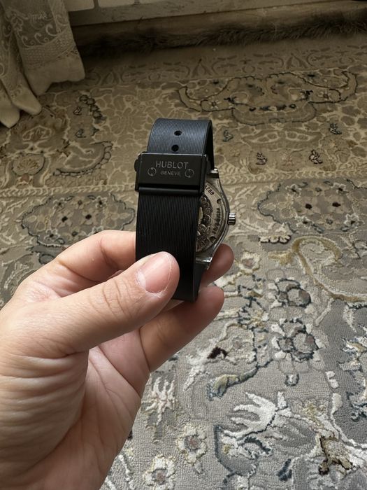 Мужские часы hublot