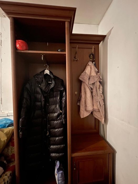 Срочно продам! Шкаф в прихожую.