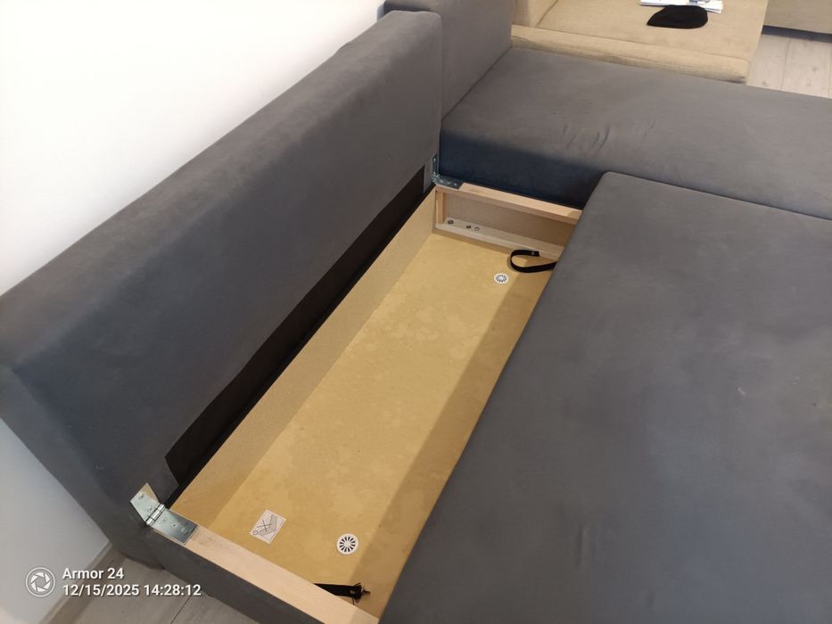 Vând canapea extensibilă