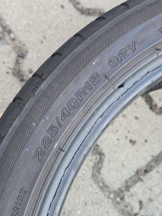 225 40 18 Bridgestone