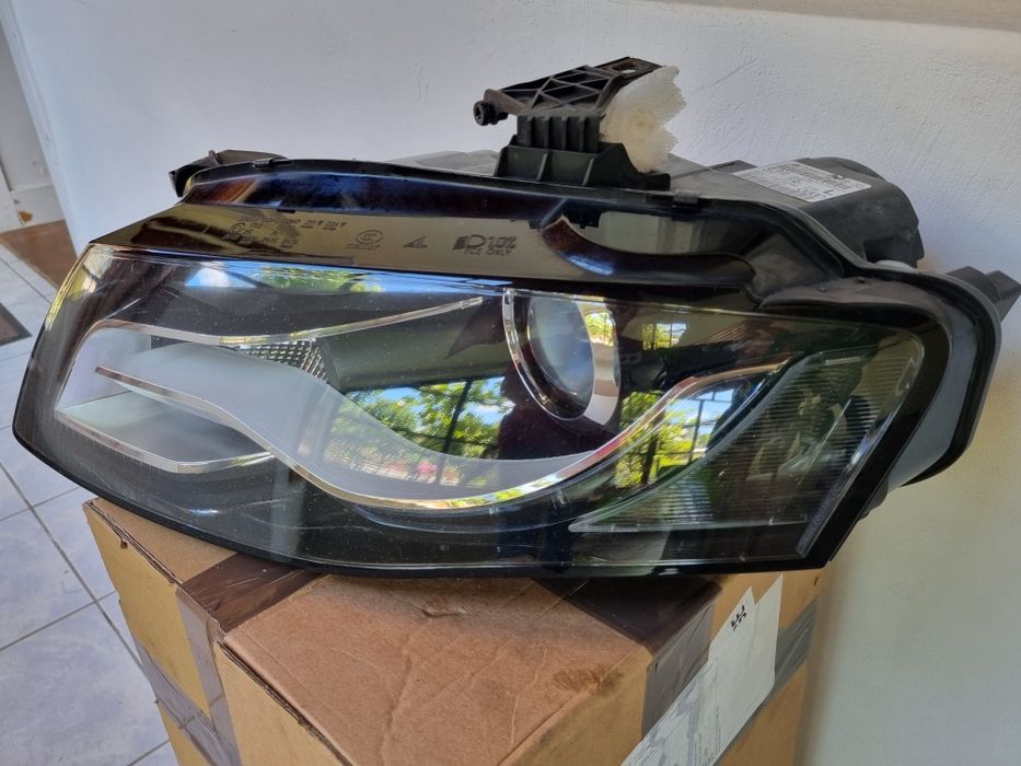 Far xenon original Audi A4 b8 stînga 8K0 941 003P