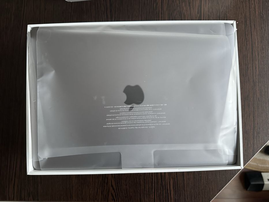 Macbook Air M1 16GB RAM 256GB SSD