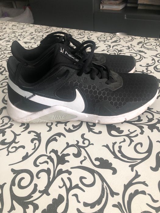 Маратонки Nike 38 номер