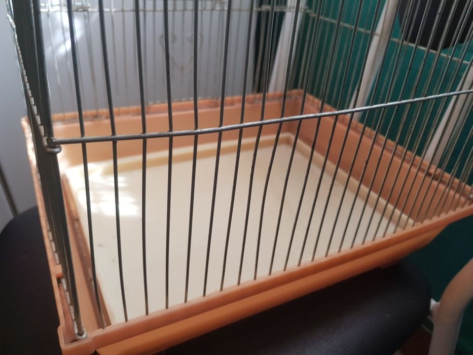 Продам клетку для попугаев