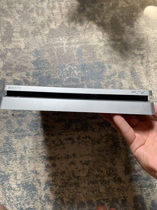 Ps 4 Slim 1TB Очень Срочно