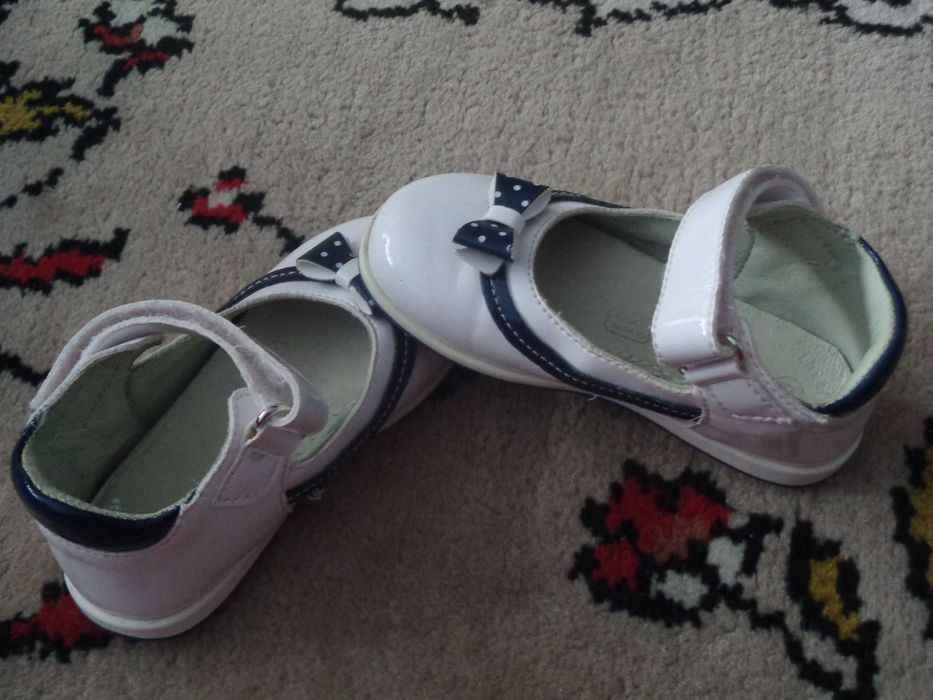 Vand pantofiori fetita 6.