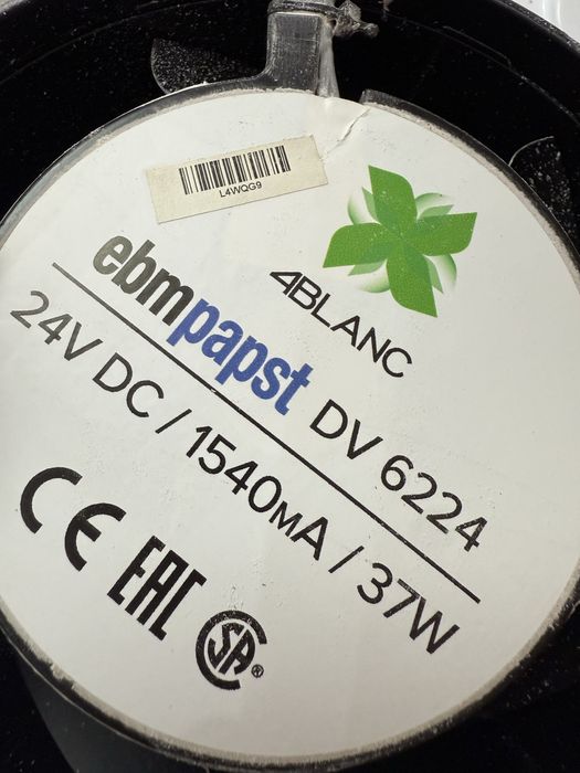 Вытяжка 4blanc на ножках и диван