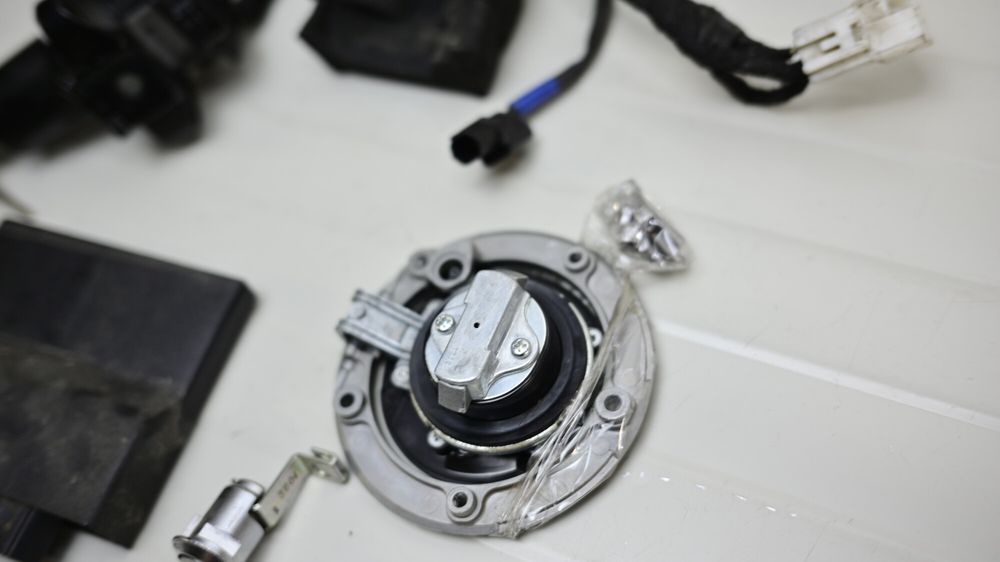 Kawasaki Z1000 R 2014 2020 Set chei ECU contact