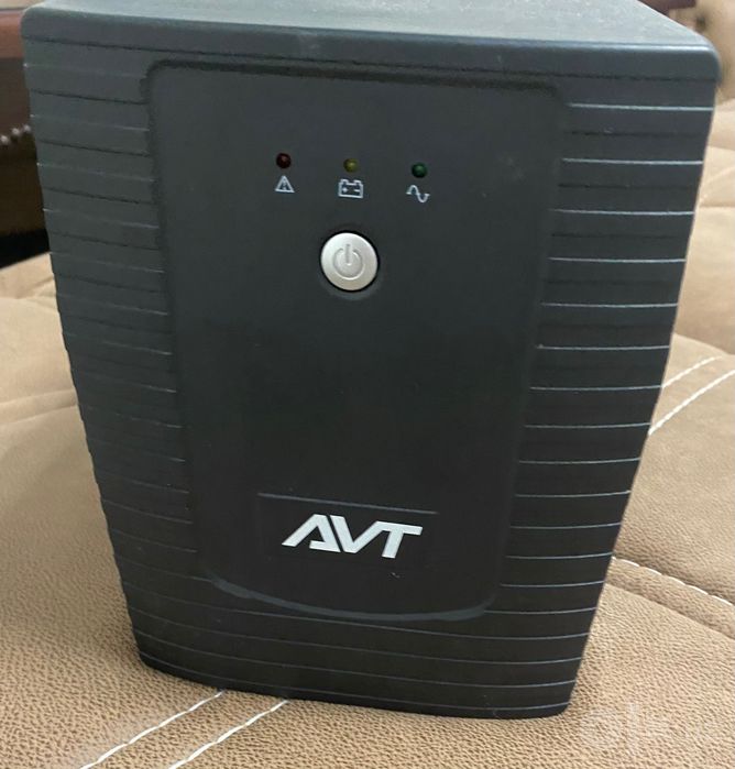 UPS Avt 1500Z-LI