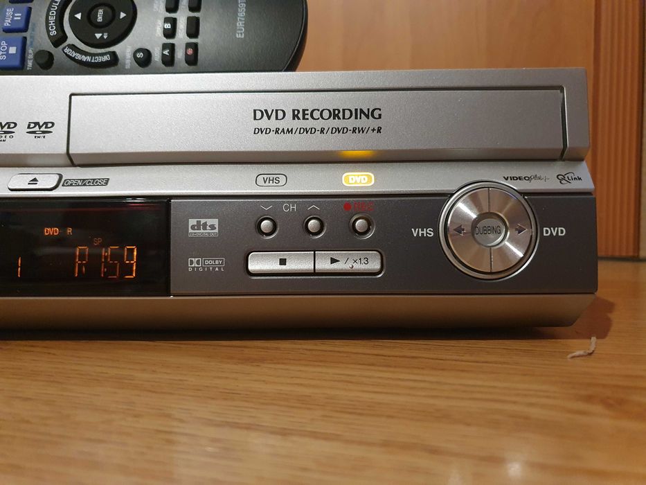 Panasonic DMR-ES30V VHS-DVD recorder