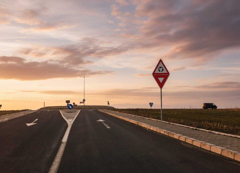 Teren 60.000 mp DN13 Brașov – logistică / hale / depozite 22 euro