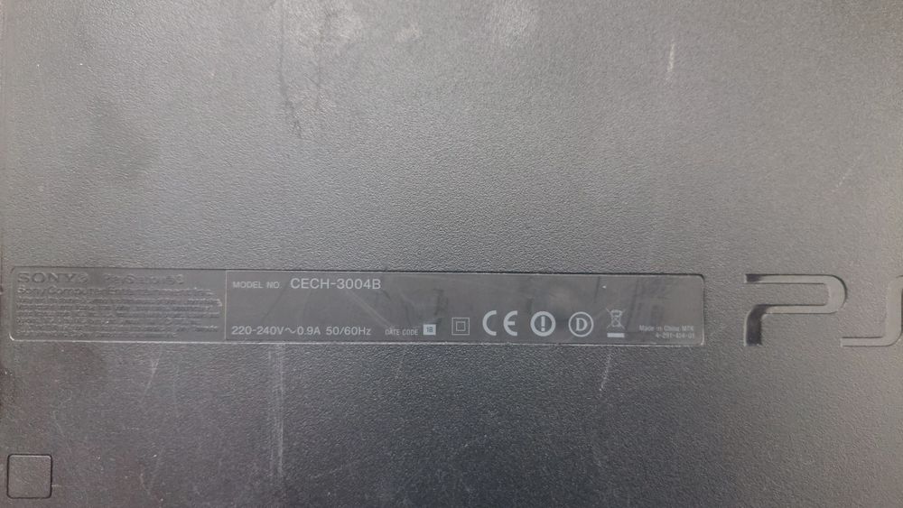 Playstation 3 defect  ,  consola playstation 3 defecta  pentru piese , reparații  sau dezmembrat