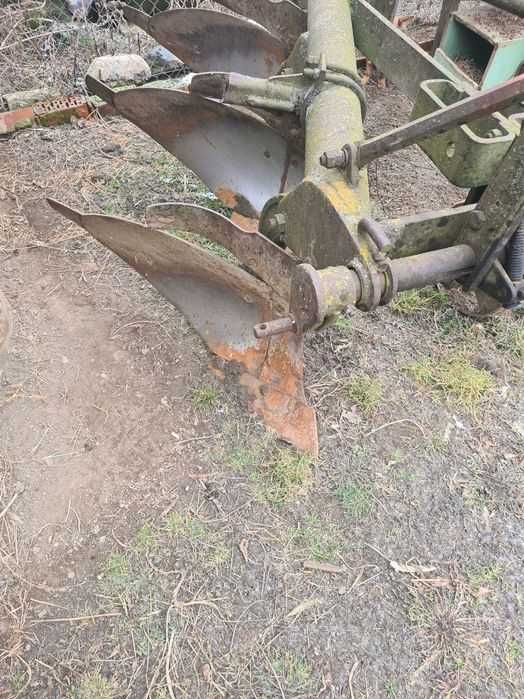 Plug pentru tractor U650  stare buna