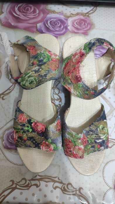 Босоножки женские 38р.