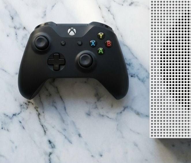 Xbox One S 1TB 2 Controllere