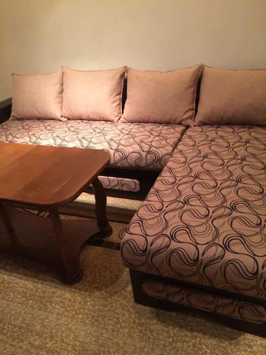 Канапе почти ново