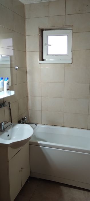 Apartament 3 camere Campulung Muscel, ultracentral.