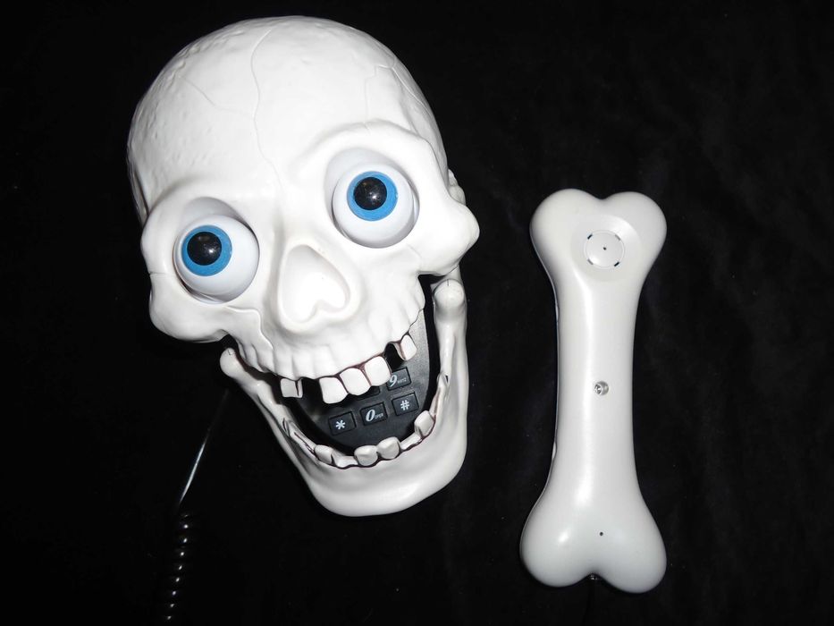 Telefon fix cap de mort craniu skull schelet