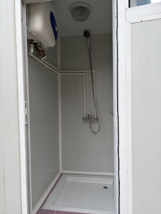 Cabina dus dublu din structura metalica si panou sandwic