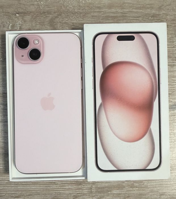 iPhone 15 plus. Продам срочно.