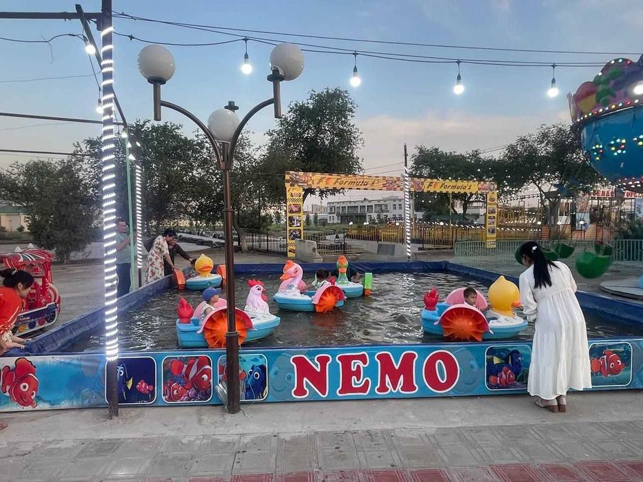 Аттракцион  лебед поезд катамаран