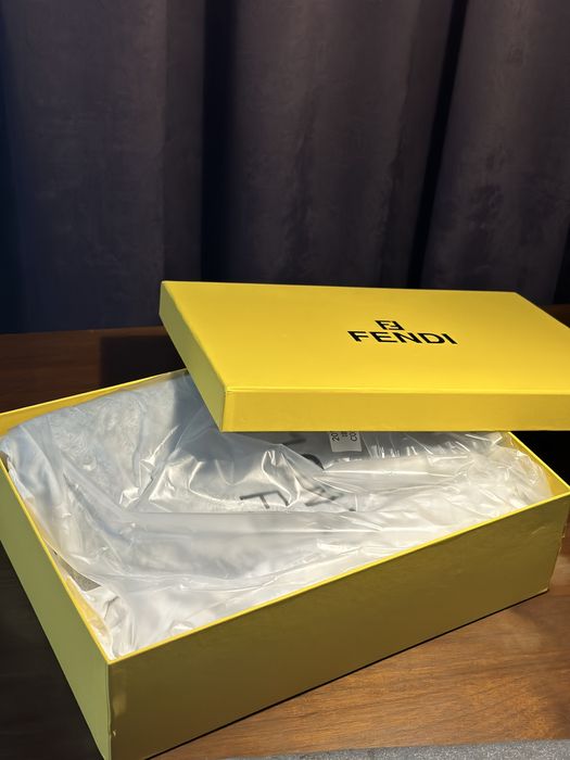 Продам Женская Сумка от Fendi, Оригинал. Новый.