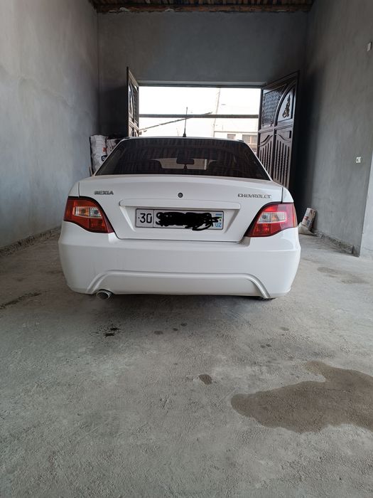 Chevrolet nexia2 sotiladi