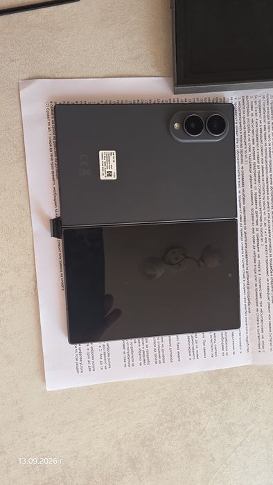 Samsung fold z8 512gb