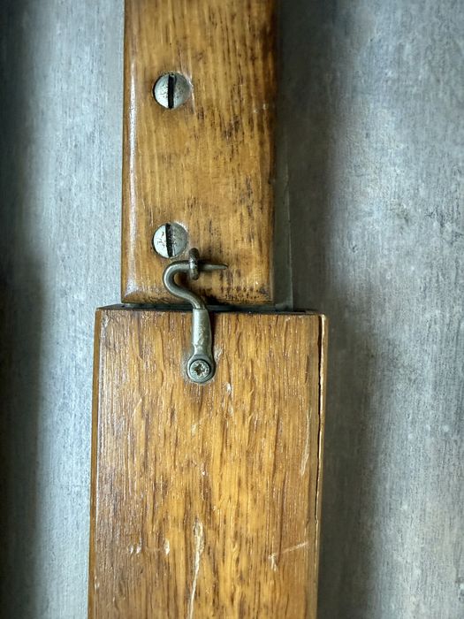Doua macete , lucrate manual
