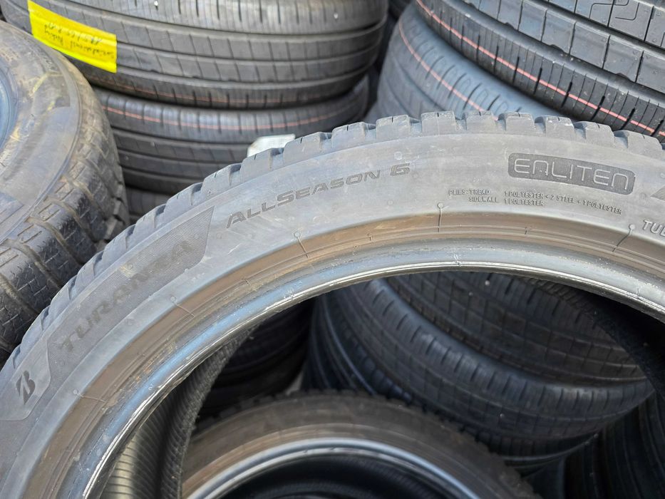 2бр Всесезонни гуми 235 45 20 - Bridgestone - DOT 2024