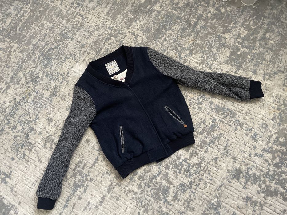 Бомбер женский от pull bear