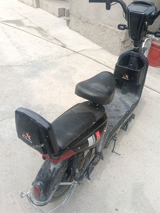 Скутер  Продаётся