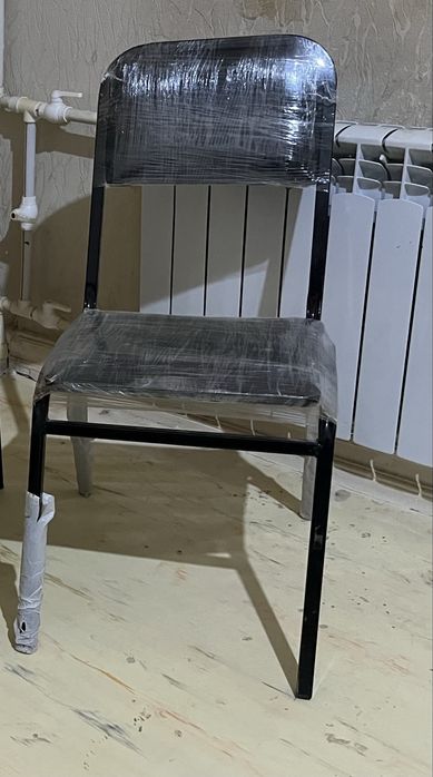 Продам стул и комод вместе