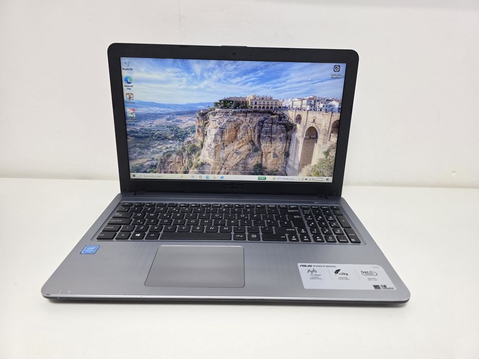 Laptop Asus X540S Intel Pentium QUADCORE 8gb ssd 15.6 . GARANTIE
