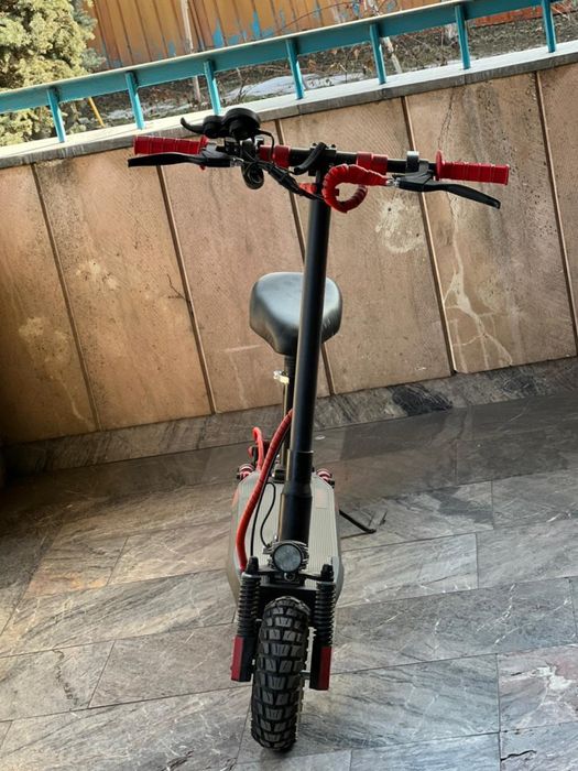 Электро самокат KUGO M4