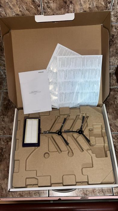 Робот пылесос новый