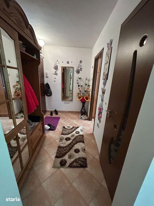 De vanzare apartament 2 camere, zona Cresei de Copii,mobilat, utilat