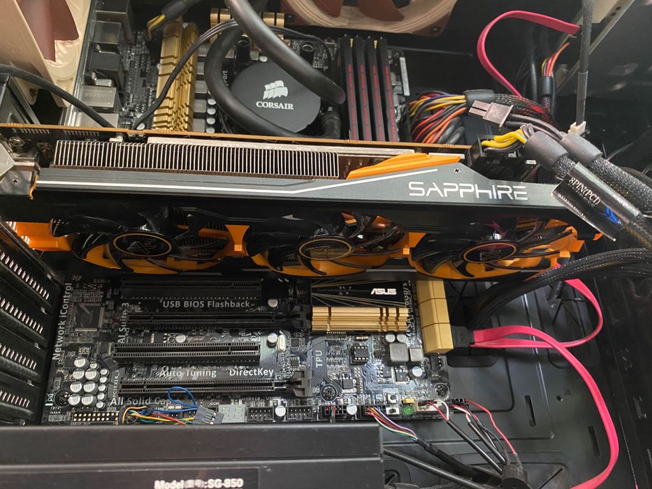 Компютър за лек гейминг и CAD