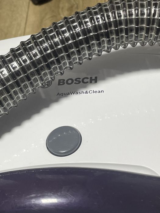 Bosch Seria 4 Aspirator multifuncțional Wet&Dry