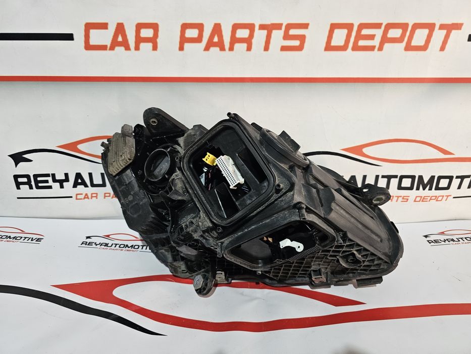 Far stanga multibeam Mercedes C Class W205 Facelift 2019 A2059068505