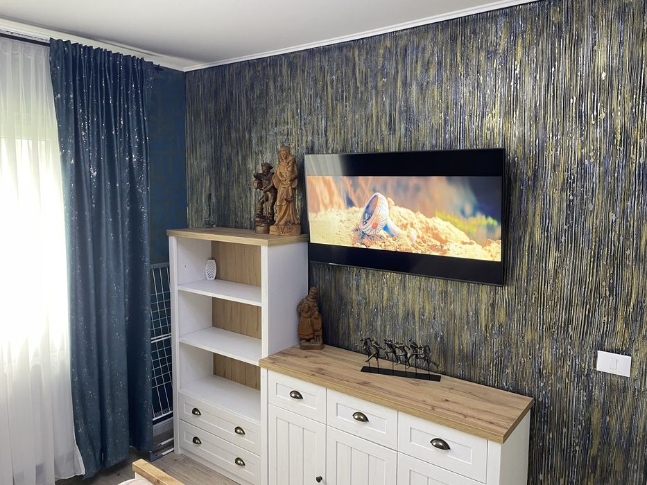 Inchiriez apartament termen lung