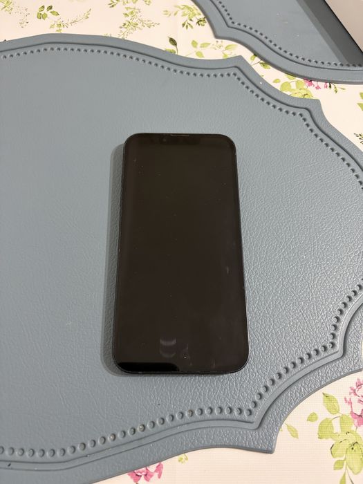 Продам iphone 13 256gb