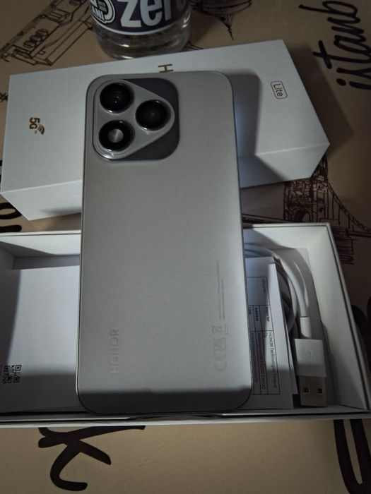 Telefon Honor 400 lite