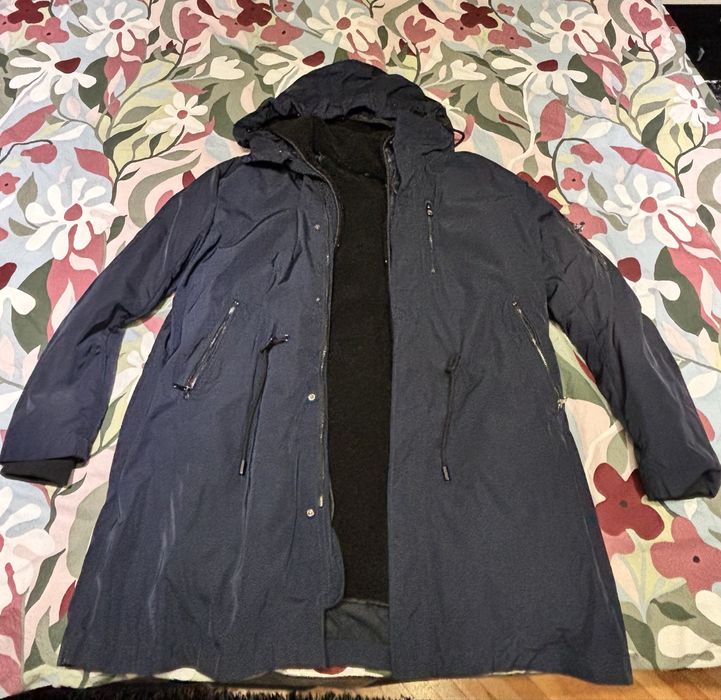 Palton Zara , eticheta maro barbatesc imblanit, captuseala detasabila