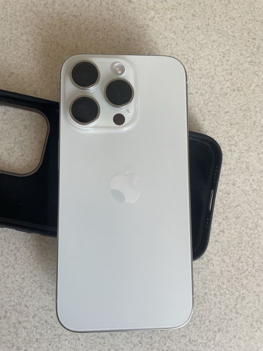 Продам iPhone 15 Pro
