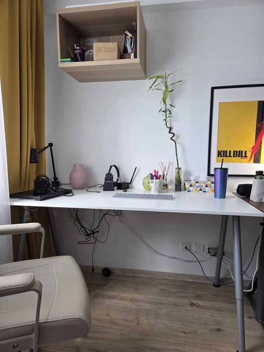 Set Complet Birou IKEA alb + Scaun crem piele ecologică