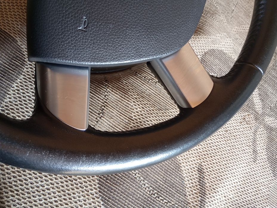 Волан Ford C-Max 2006