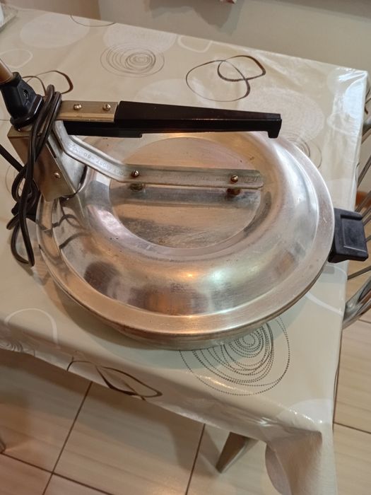 Продаётся  мультиварка Viconte-600